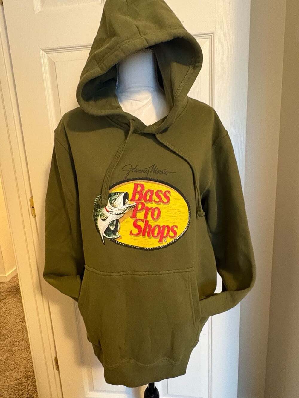 NWOT Bass Pro Shops Johnny Morris Graphic Pullover Hoodie - Olive Green